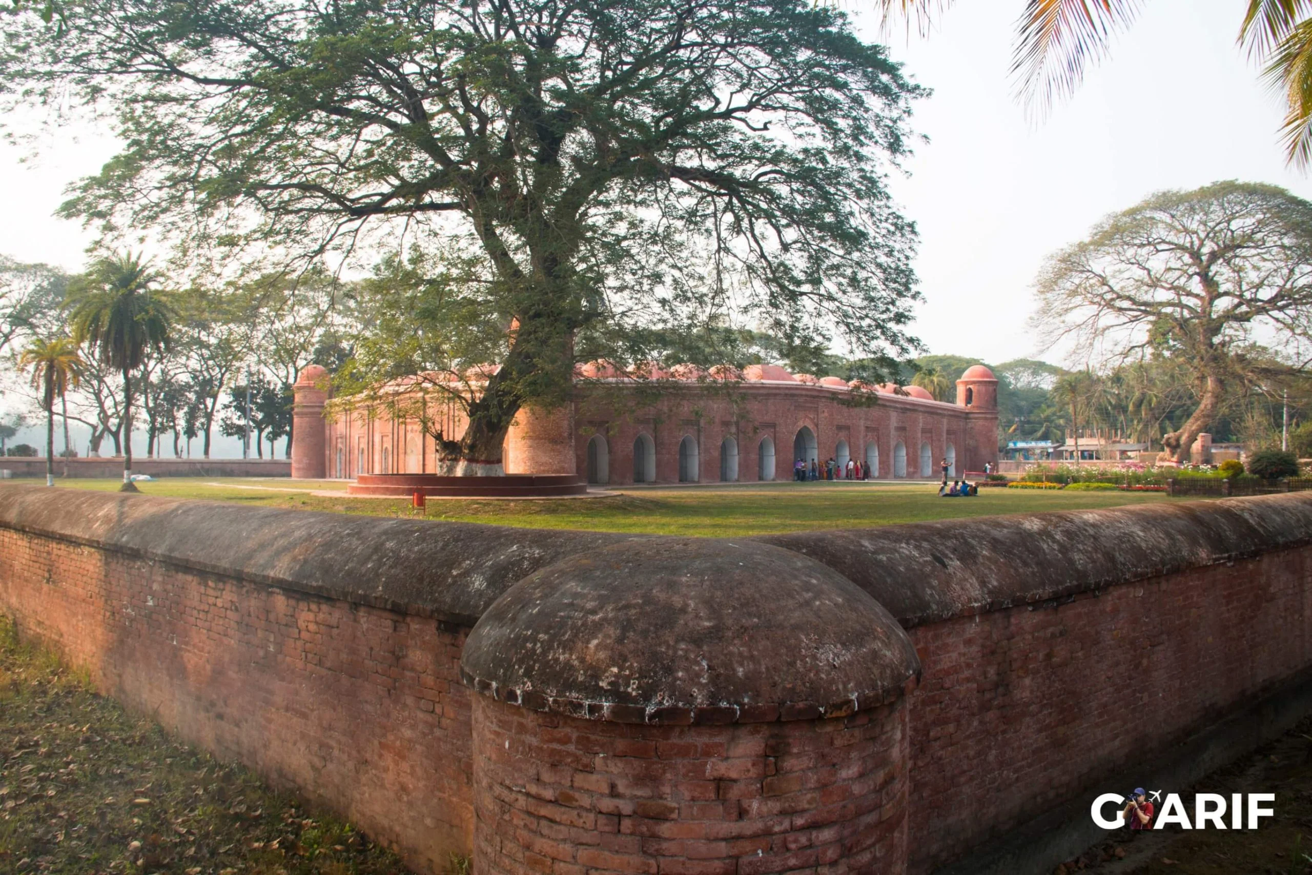 ষাট গম্বুজ মসজিদ - Goarif