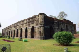 বড় সোনা মসজিদ, ভারত - কুহুডাক