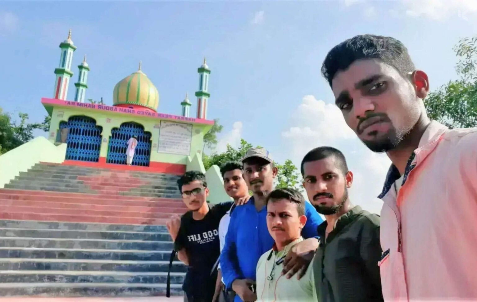 পীর ও পার্বতীর পাহাড়ে 1 পীর ও পার্বতীর পাহাড়ে - কুহুডাক