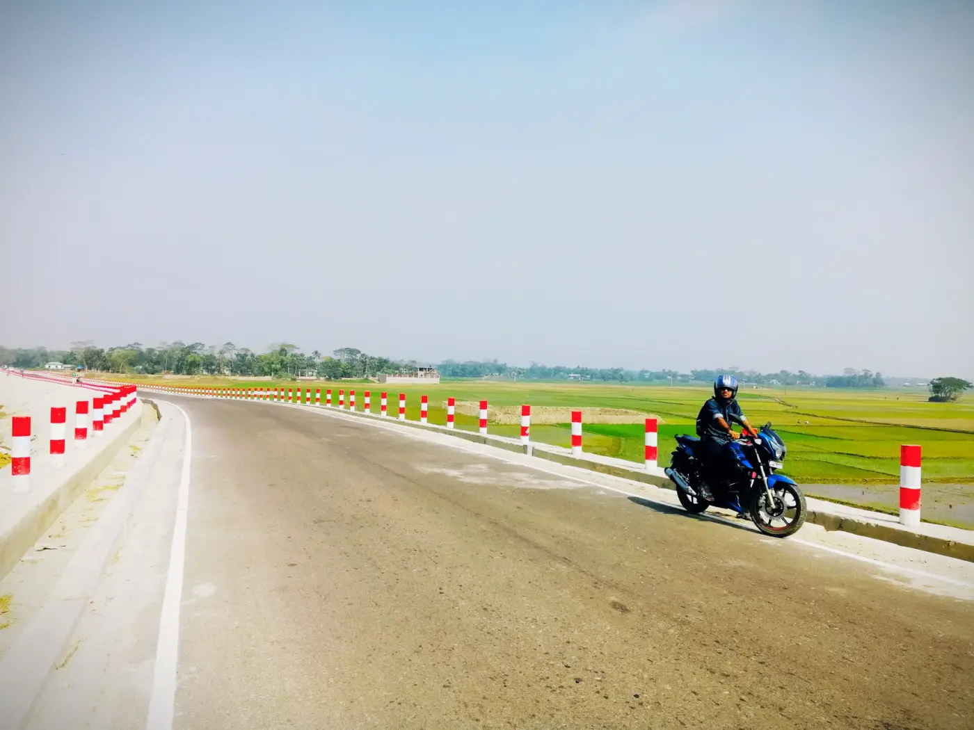 বৃষ্টিতে ঘুরতে গেলে যে ভুলগুলো এড়িয়ে চলবেন